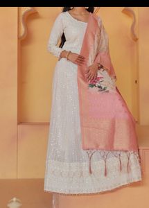 Lakhnavi Gown
