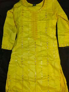 Yellow Embellished Kurti.           3pcs Suit.✨🔥