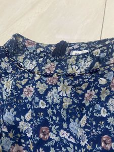 🌸 Effortlessly Elegant Floral Frock 🌸