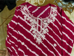 Striped Embroidered Kurta🥰