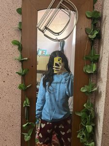 Light Blue 'Victorious' Sweatshirt🌟