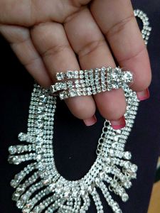 Sparkling Rhinestone Necklace &amp; Earring Set