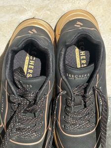 Skechers Black Shoes Like New
