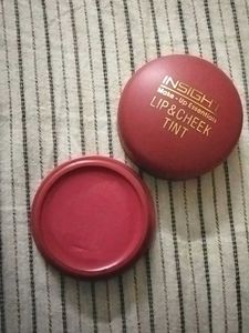 Insight Make-up Essentials