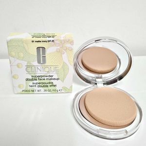 Clinique Superpowder Compact