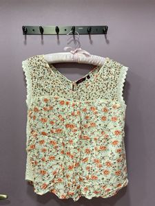 floral top