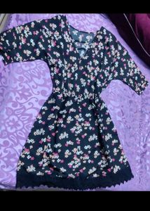 Beautiful Floral Print Tunic Top