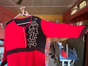 Red Kurta