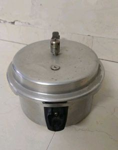 Butterfly Amigo Pressure Cooker