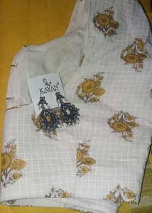 plain linen saree with floral print blouse