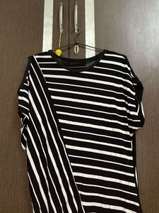 Cold Shoulder Style Top