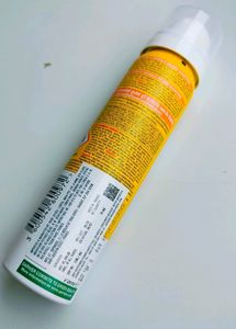 Garnier Sunscreen Spray &amp; Face Wash Combo