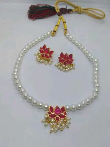 Pearl Necklace Set