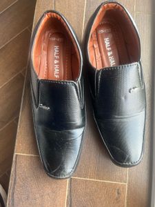 Black Formal Shoes For 10 Yrs Old/used Only Once