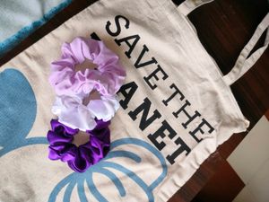 TOTE BAG WITH SCRUNCHEEZ🎉🤩🥳