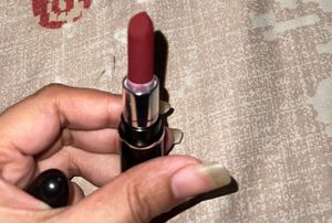 MACximal Diva mini matte lipstick