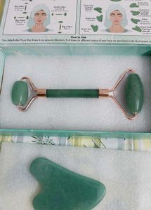 Oriflame Face Sculpting Jade ROLLER With Gua Sha