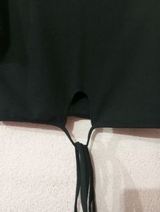 TIE-UP crop top