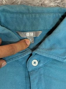 Uniqlo polo tshirt