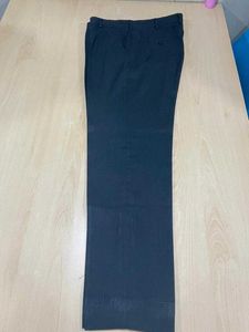 Almost New Peter England Men Trousers