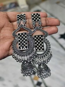 Stylish Jhumka Earrings