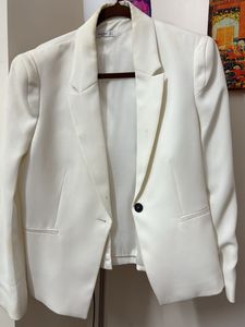 Elegant White Blazer