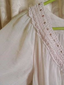 White Tops Buy 1get 1free