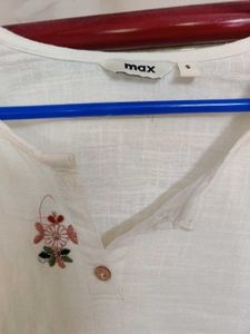 Floral Embroidered Kurti