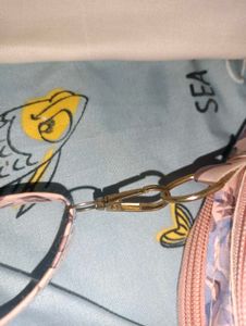 Combo Of Sling Bag And Hair Clip 💢💢