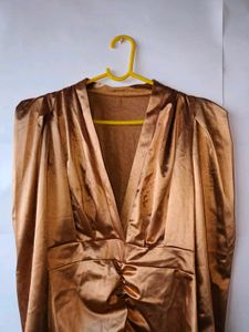 Gorgeous Golden Ruched ful sleeve bodycon dress 💫