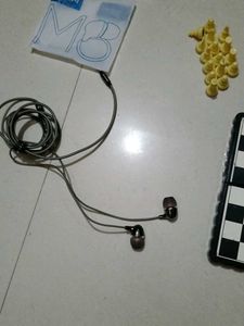 Travellers Chess And Ears Phone