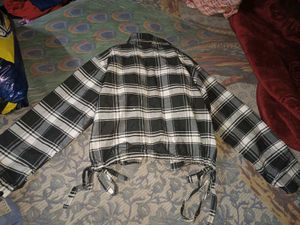 Black &amp; White Plaid Crop Shirt