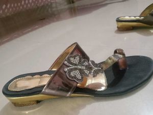 Black Sandals For Ladies