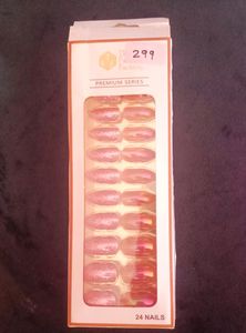 24 Glitter+Crome Nails With Stick On Sticker