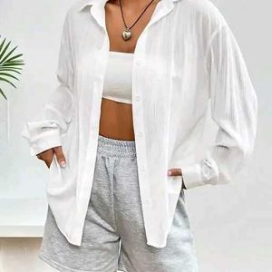 WHITE SHIRT