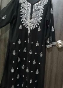 Mirror Work Chikankari Kurti