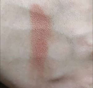 COMBO of SFR blusher + Incolor Miracle Touch Highlighter shade 05