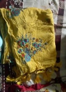 Combo 😄 Yellow Embellished sarees Gawn