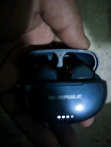 Nu Republic Earbuds Headphone