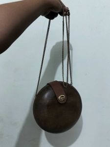 Zara basic wooden sling bag