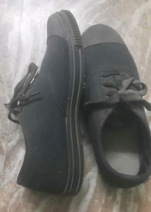 School Black Shoes