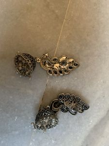 Black Pearl Oxides Choker