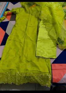 Kurta Pant And Dupatta Set