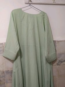 gown