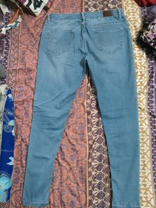 PEOPLE Light Blue Slim Fit Jeans