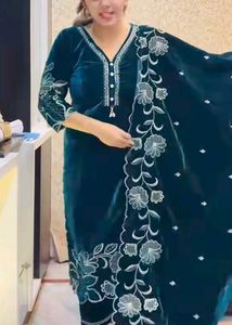 Elegant Black Embroidered Kurta Set