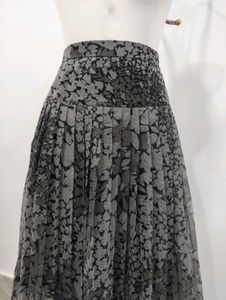Pleated Floral Print Skirt