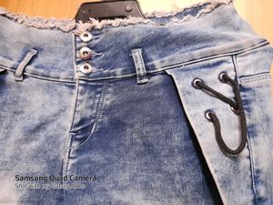 TOP ELEVEN HIGH WAIST Blue  Damage Jeans