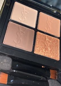 YSL EYESHADOW MINI CLUTCH PELLET