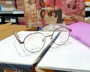 High Quality Eyewear